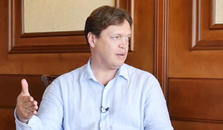 Дмитрий Сенниченко, продажа отеля "Днипро", россиянин