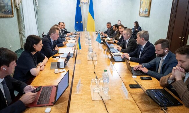 Миссия МВФ определит финансовые потребности Украины