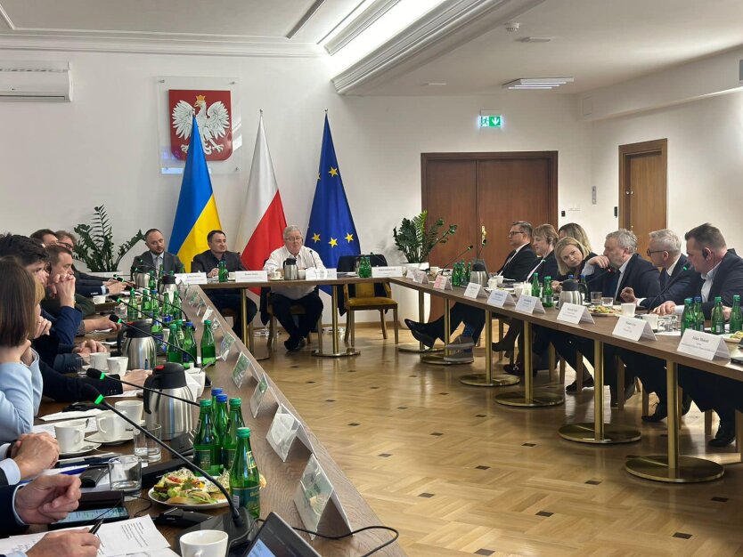 Переговоры Министров сельского хозяйства Украины и Польши с участием аграрных ассоциаций