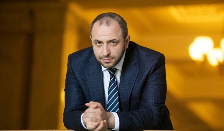 Рустем Умеров