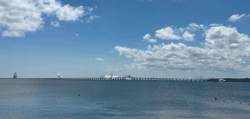 Главное - не смотреть: Аксенов заявил, что Крымский мост "не поврежден"