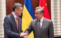 В МИД Китая заверили, что не поставляют оружие России