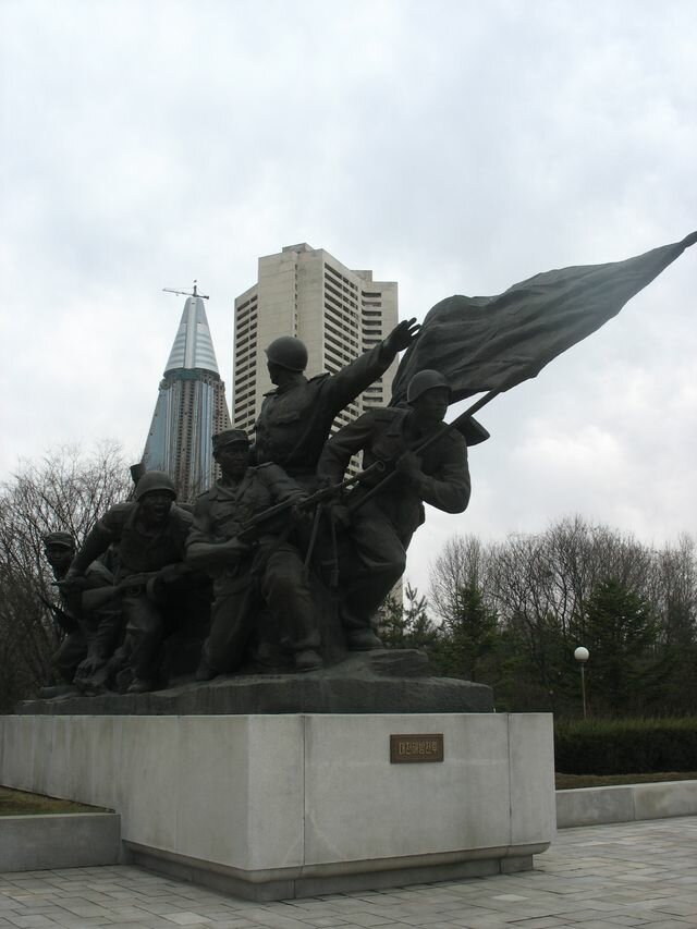 Пхеньян. Памятники