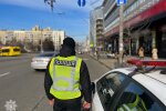 Загрожує 700 гривень штрафу: водіїв попередили про покарання за "популярне" порушення ПДД