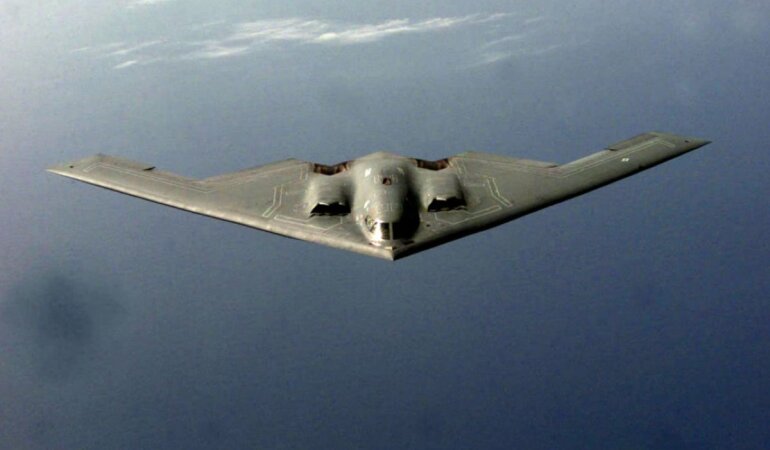 Бомбардувальник B-2 Spirit