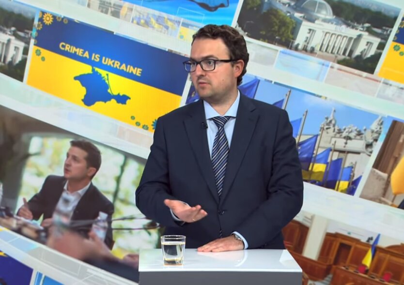 Постоянный представитель президента Украины в Автономной Республике Крым Антон Кориневич