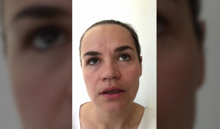 "Тяжелое решение": Тихановская записала видеообращение из Латвии