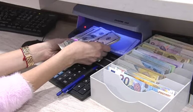 Курс валют в Украине, банкир, прогноз
