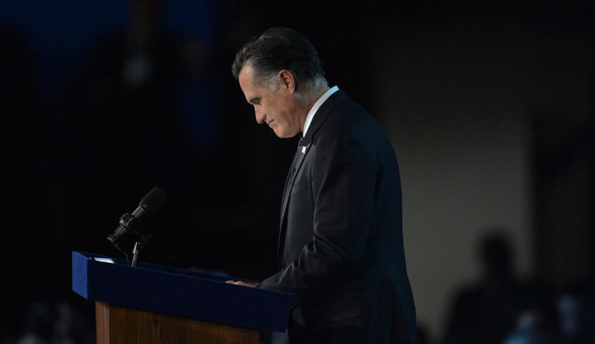 Бостон, штат Массачусетс. Ночь президентских выборов. Кандидат-республиканец Митт Ромни готовится выступить с благодарственной речью перед своими избирателями. 