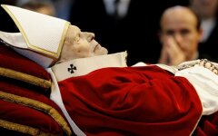 Папу Иоанна Павла II причислят к лику святых за второе чудо