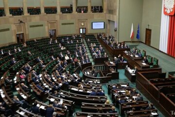 В Сейме Польши представили доклад о преступлениях РФ на Донбассе для Гаагского трибунала