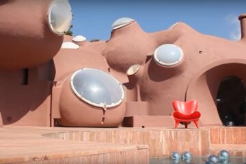 вилла Palais Bulles, вилла Пьера Кардена