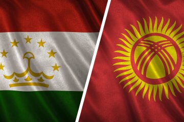 Киргизия и Таджикистан, флаги