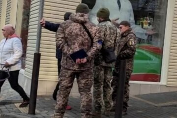 Українцям пояснили, чи можуть працівники ТЦК затримувати людей на вулиці