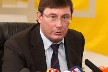 Не имея ни денег, ни партии, я брошу вызов гангстерской системе в Украине, — Луценко
