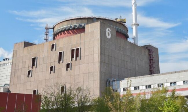 На Запорожской АЭС экстренно отключили энергоблок