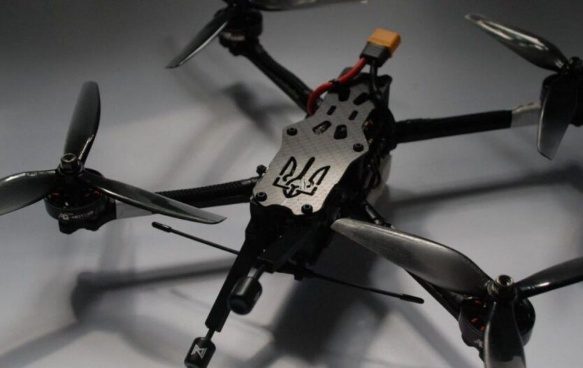 Ударный украинский FPV-дрон KH-S7 Фото: t.me/SJTF_Odes