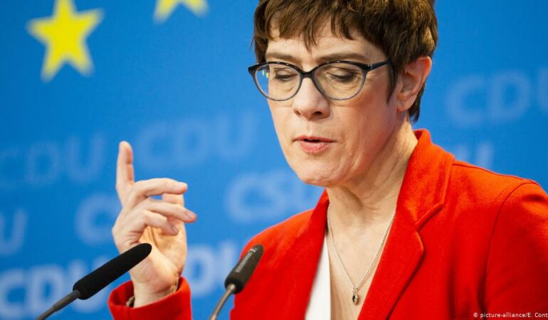 Аннегрет Крамп-Карренбауэр