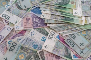 Виплати у Польщі