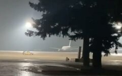 Борт с тело Геннадия Кернеса прибыл в Харьков