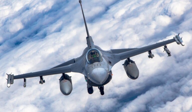 Винищувачі F-16 / Фото: irdatanews.com