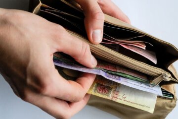 Касается всех украинцев: эта купюра вскоре исчезнет
