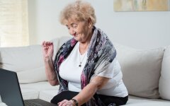 Доплаты пенсионерам / Фото Canva