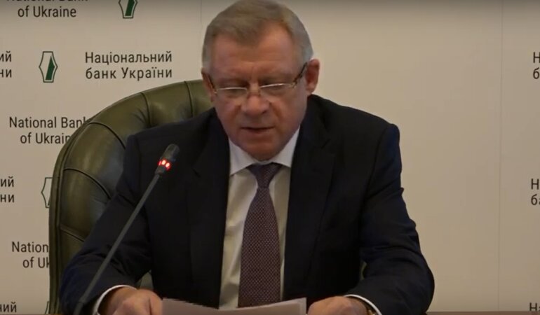 Яков Смолий