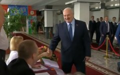 Лукашенко проголосовал на выборах и сделал громкое заявление