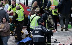 Взрывы на марафоне в Бостоне унесли жизни не менее трех человек