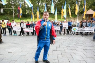 В Киеве произошли стычки с полицией на территории Олимпийского колледжа: реакция Кличко