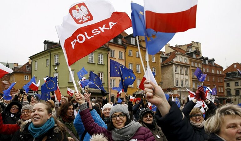 eu-threatens-poland