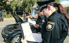 Остановка автомобиля патрульными