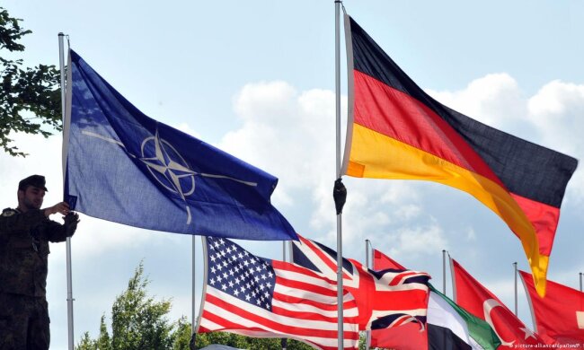 НАТО. Німеччина