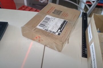 "Новая почта", посылки, упаковка
