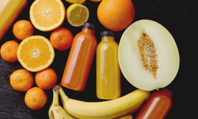 Ціни на фрукти в Україні, яблука, банани, апельсини.