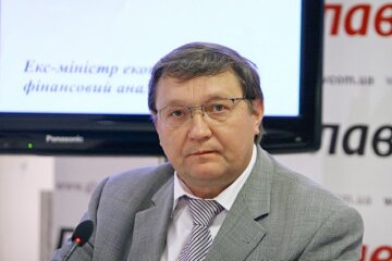 Виктор Суслов