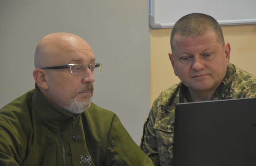 Министр обороны Алексей Резников и командующий ВСУ Валерий Залужный