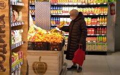 Карантин, пожилые люди, магазины