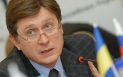 Луценко использует статус «жертвы режима», — Фесенко