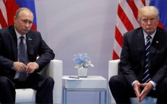Трамп назвал условия, при которых будет обсуждать с Путиным санкции