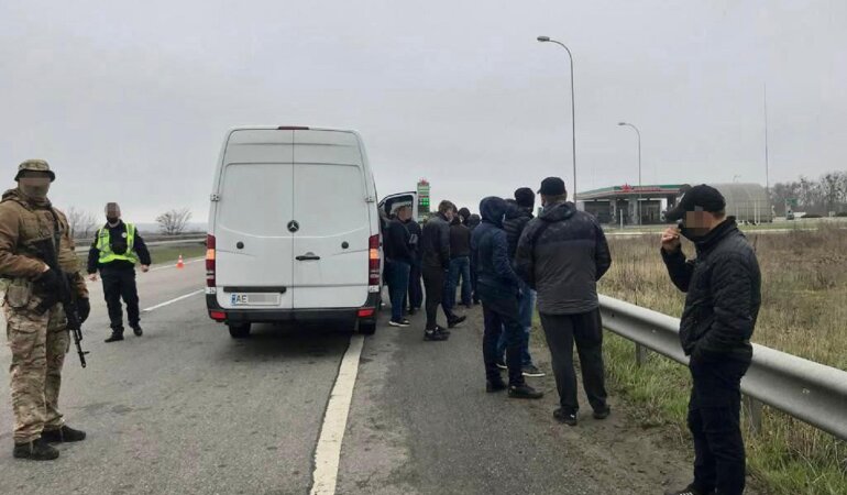 СБУ задержала автобусы с титушками на Харьковщине