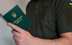 Військовий квиток в Україні / Фото: shutterstock.com