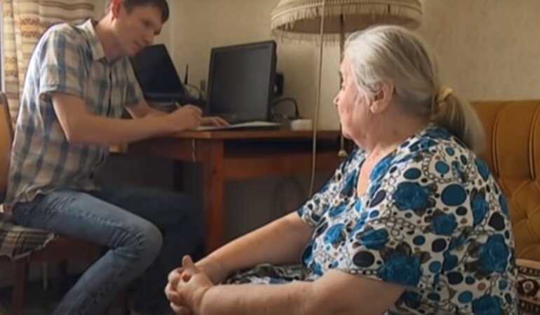 Социальные работники в Украине,социальные службы Украины,доплата социальным работникам