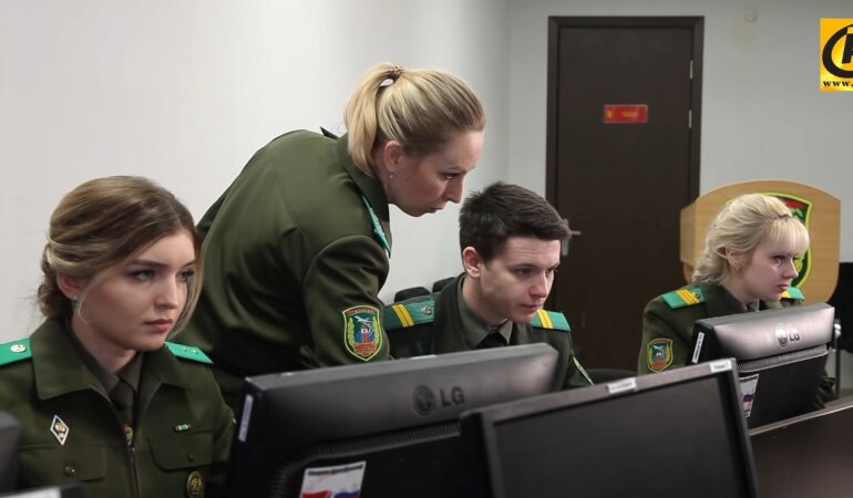 Пограничники, Польша, бомба в сумке
