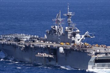 Корабль ВМС США USS Bataan