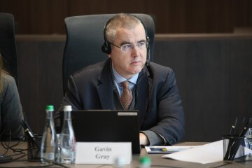 Гевін Грей
