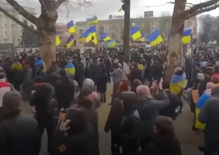 Протесты в Бердянске, вторжение россии в Украину, мариуполь