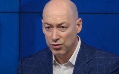 Гордон объяснил, как Порошенко и Медведчук разрывают Украину