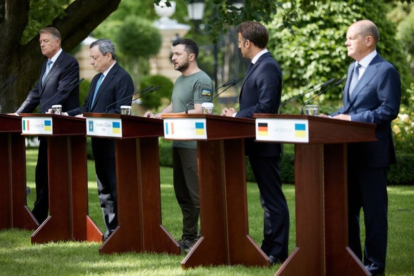 Владимир Зеленский и лидеры Франции, Германии, Италии и Румынии в Киеве